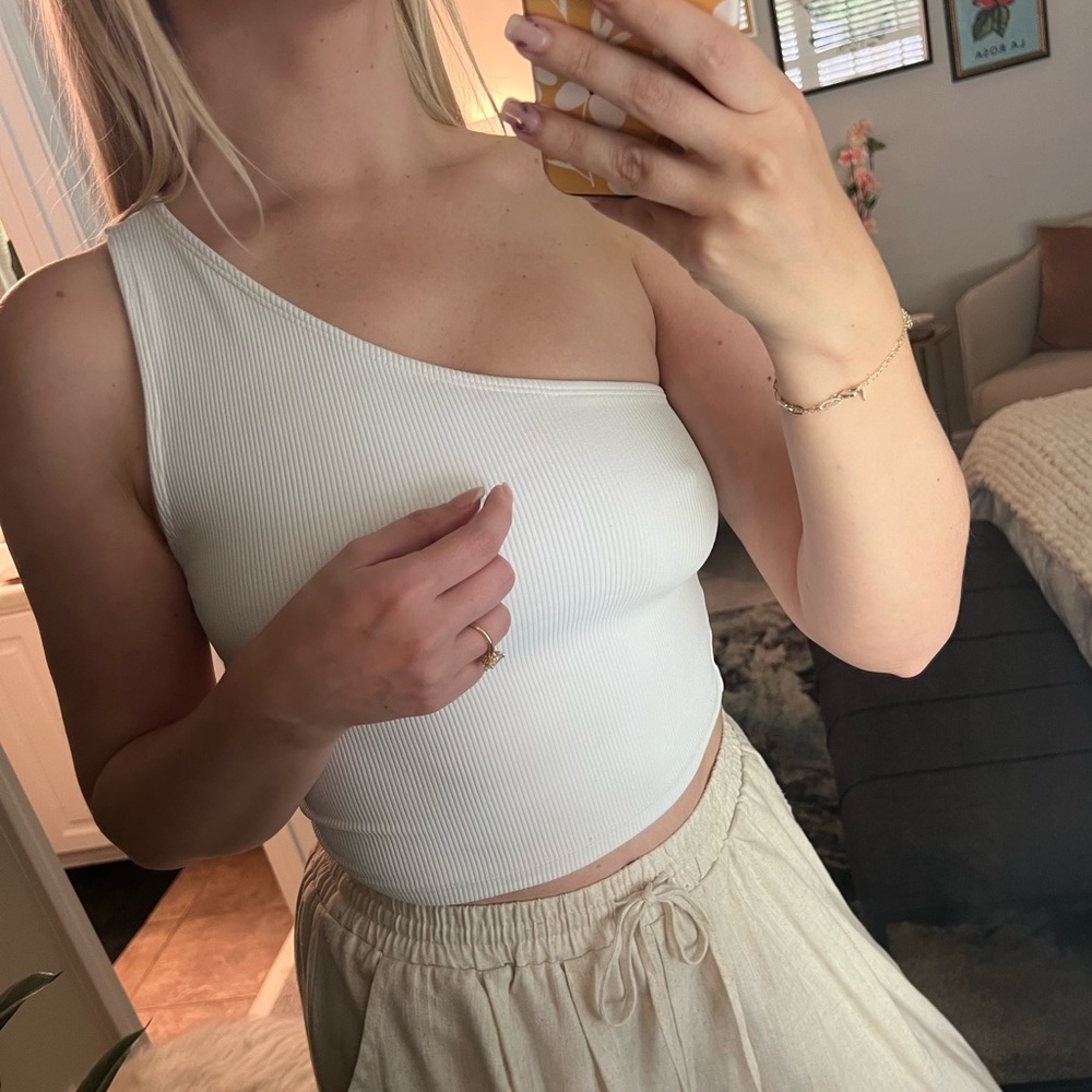 Abercrombie & Fitch White One-Shoulder Crop Top